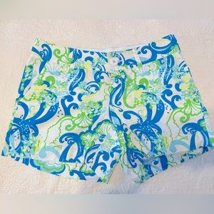 Lilly Pulitzer White Crystal Coast print Callahan Shorts SIZE: 2